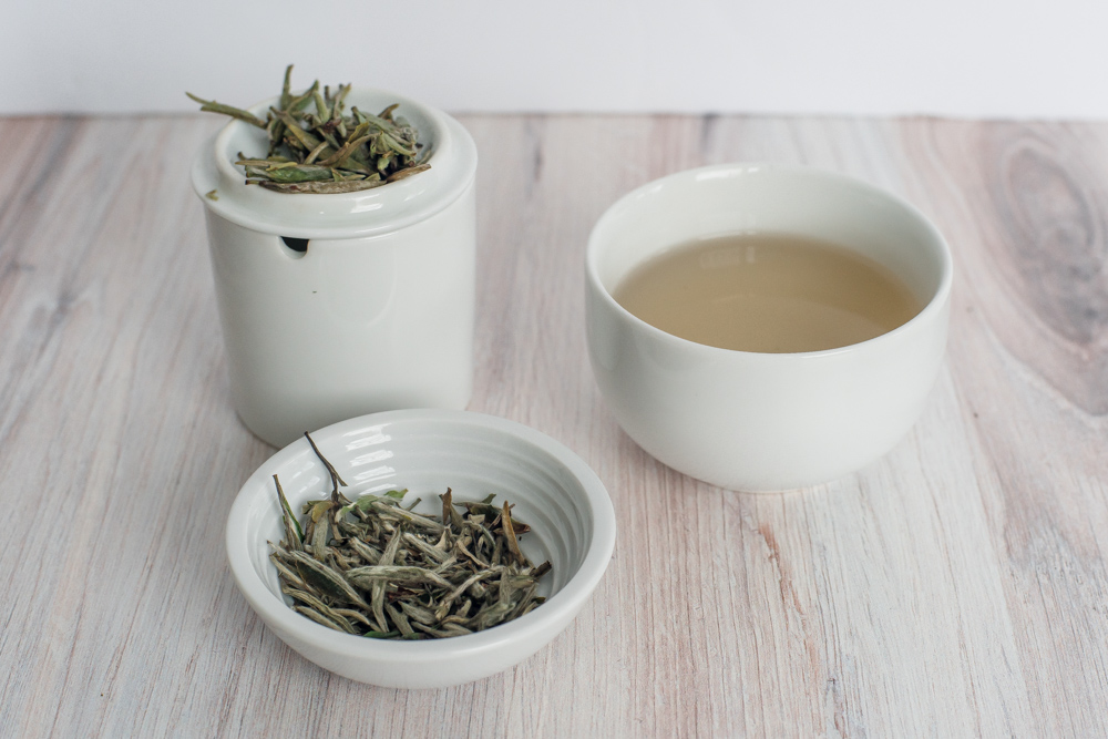 White-Tea-Beginning-Types-and-Advantages