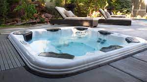 The Benefits of Installing a Home Hot Tub